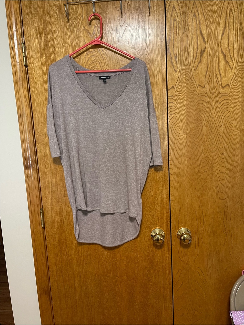 Express V-Neck High-Low Dolman Tunic Top - Taupe